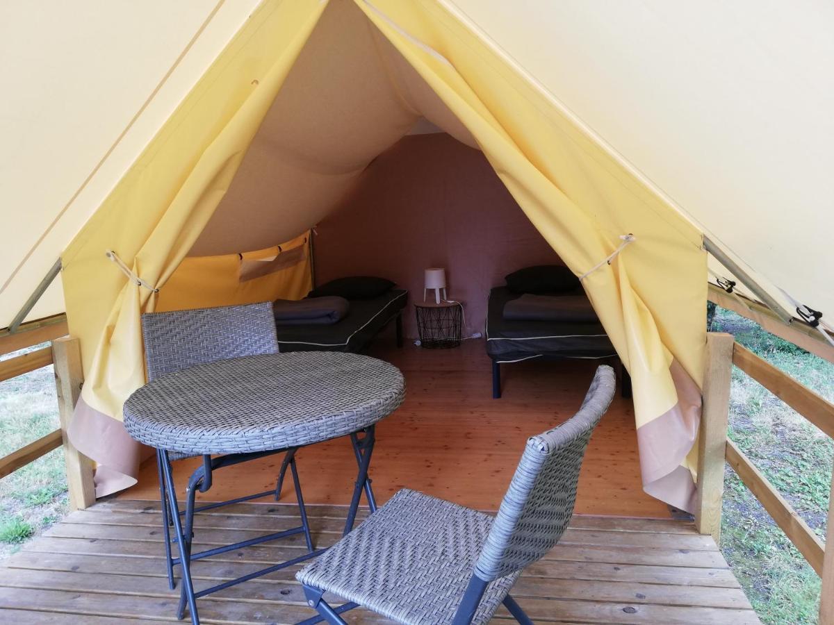 Camping La Fritillaire Hotel Savigny-en-véron Eksteriør billede